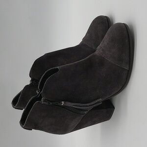 706- Rag & Bone Suede Knee Boots Charcoal Color Size 7.5